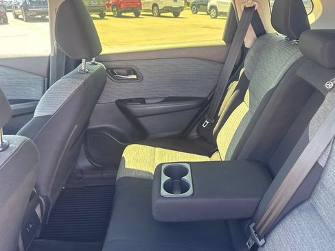 Used 2023 Nissan Rogue SV FWD image 36