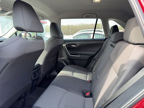 Used 2023 Toyota RAV4 XLE image 23