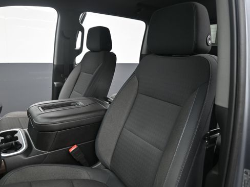 Used 2019 Chevrolet Silverado 1500 LT Trail Boss AWD/4WD image 18