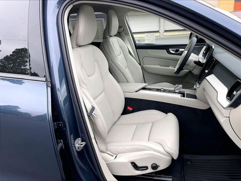 New 2026 Volvo XC60 T8 Ultra w/ Protection Package Premier AWD/4WD image 31