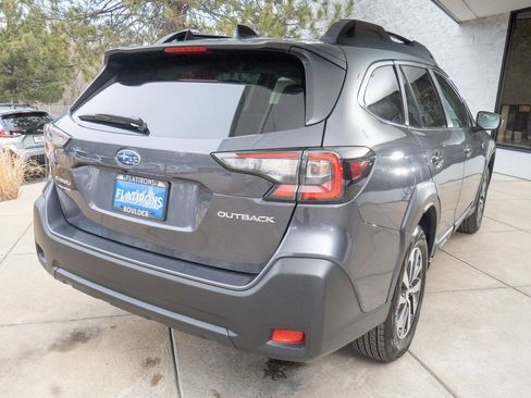 Certified 2025 Subaru Outback Premium image 6