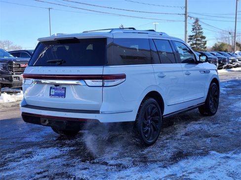 Used 2022 Lincoln Navigator Standard image 5