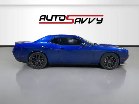 Used 2022 Dodge Challenger R/T w/ Plus Package image 8