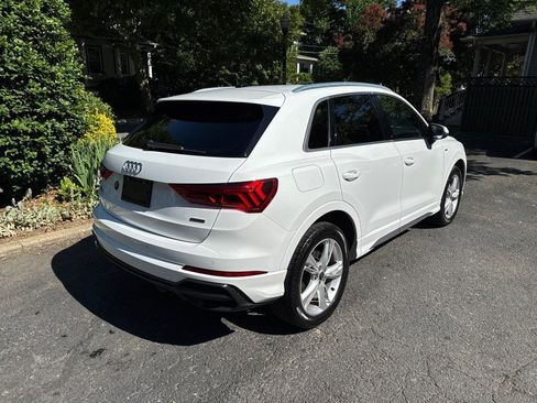 Used 2021 Audi Q3 2.0T Premium w/ Convenience Package AWD/4WD image 5