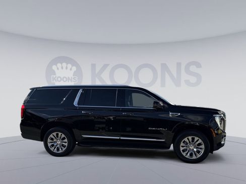 Used 2025 GMC Yukon XL Denali image 8