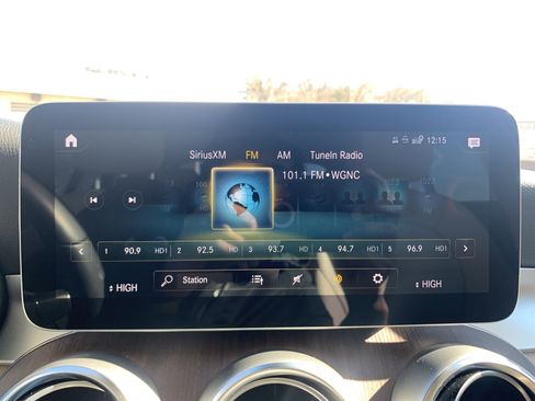 Used 2022 Mercedes-Benz GLC 300 300 image 23