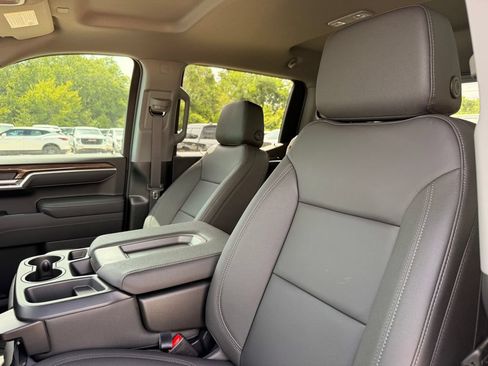 New 2026 Chevrolet Silverado 1500 LT w/ Z71 Off-Road Package AWD/4WD image 12