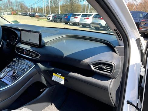 Used 2023 Hyundai Santa Fe SEL image 13