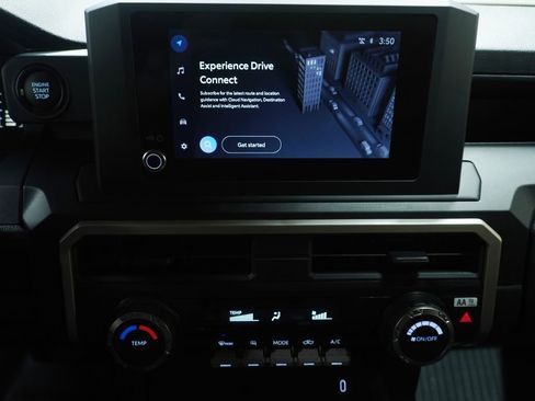 Used 2025 Toyota Tacoma SR image 18