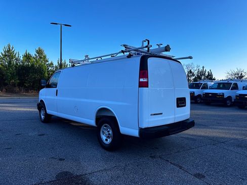 Used 2025 Chevrolet Express 2500 Extended w/ Communications Package image 9