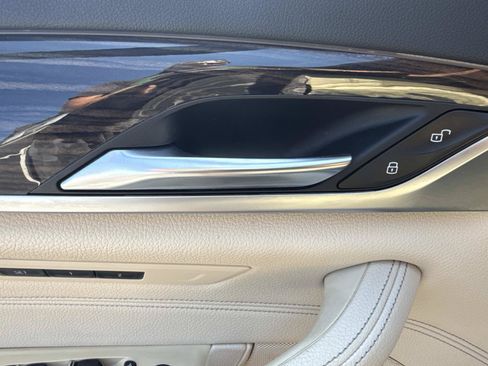 Used 2019 BMW 540i xDrive AWD/4WD image 22