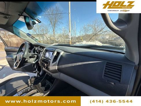 Used 2012 Toyota Tacoma 4x4 Double Cab image 25