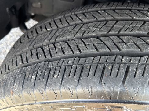 Used 2024 Toyota Tundra Limited image 9