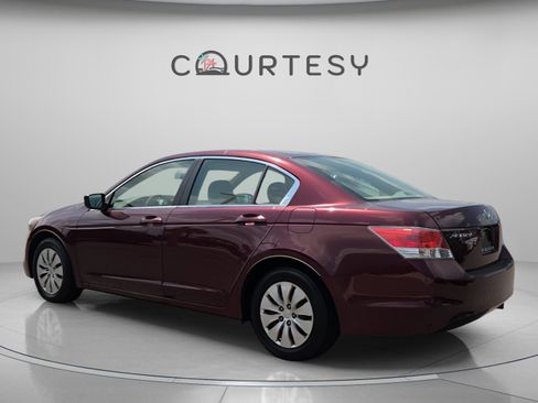 Used 2010 Honda Accord LX image 3