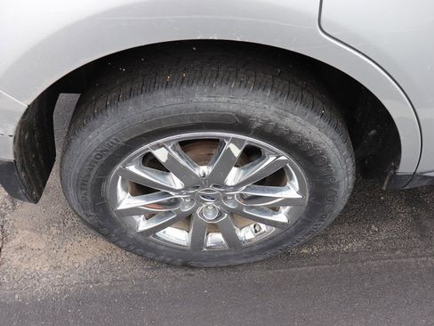 Used 2013 Ford Edge Limited image 4