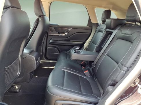 Used 2023 Lincoln Corsair AWD image 16