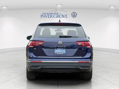 Certified 2023 Volkswagen Tiguan SE w/ Panoramic Sunroof Package AWD/4WD image 6