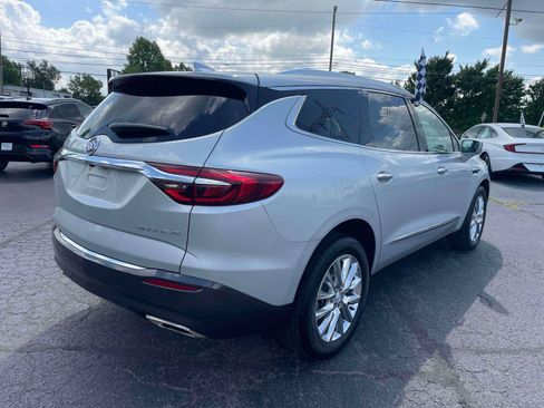 Used 2019 Buick Enclave Essence FWD image 4