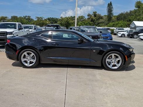 Used 2023 Chevrolet Camaro LT RWD image 3