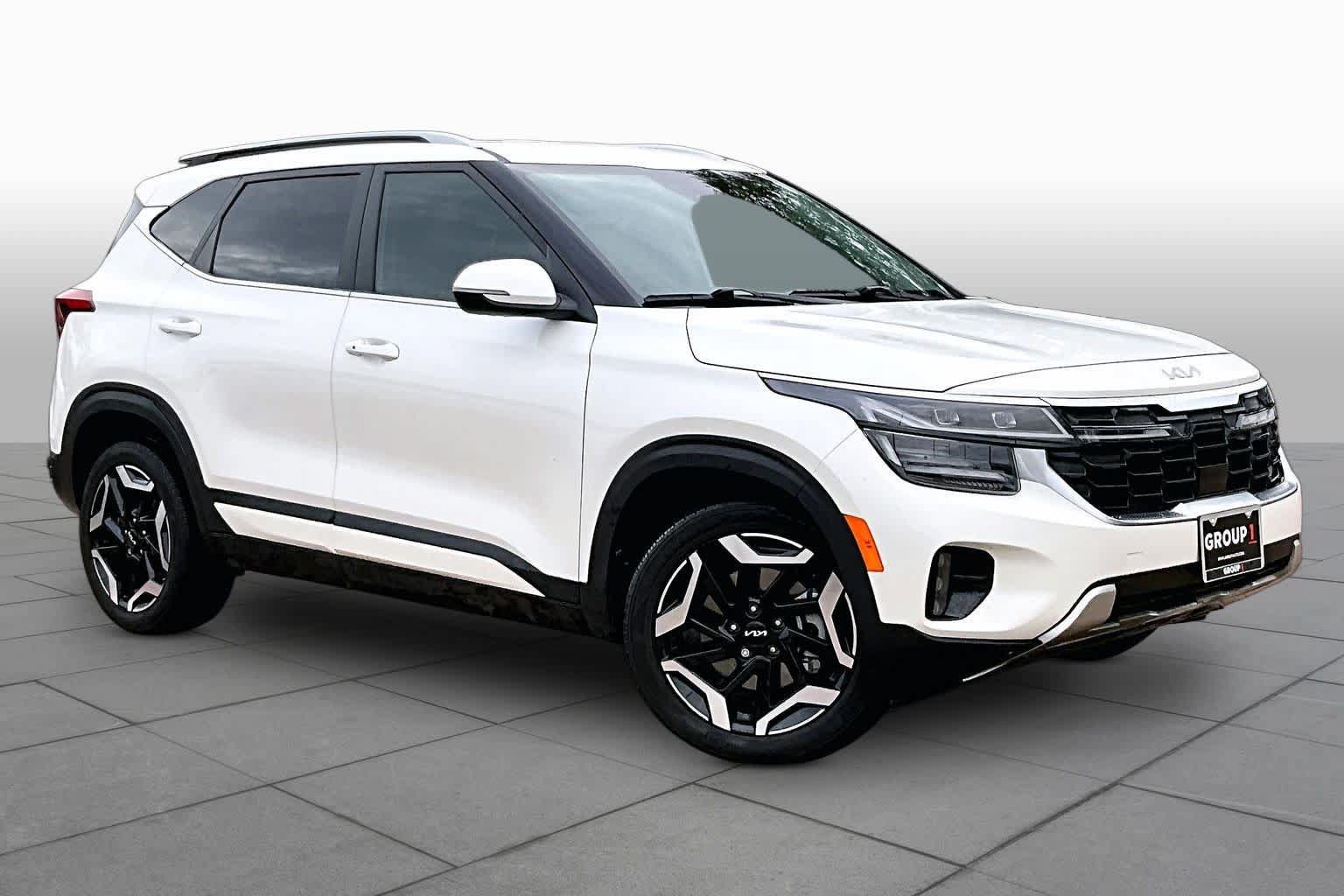 Used 2024 Kia Seltos SX AWD/4WD image 3