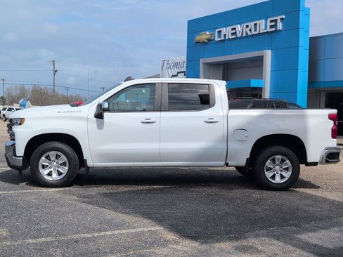 Used 2021 Chevrolet Silverado 1500 LT image 2