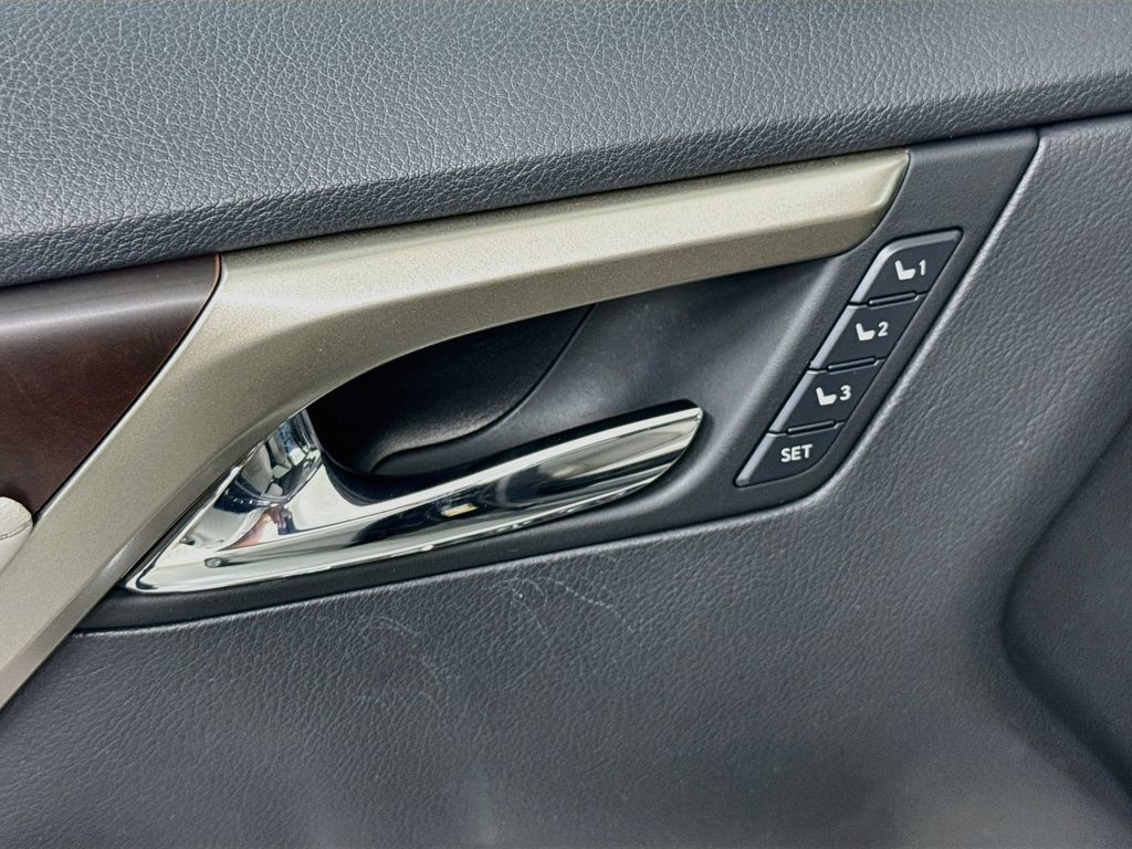 Used 2022 Lexus RX 350 AWD w/ Premium Package image 18