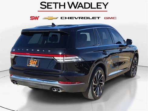 Used 2020 Lincoln Aviator Reserve w/ Equipment Group 202A image 7