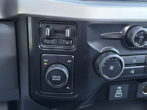 New 2026 Ford F250 XL w/ XL Chrome Package AWD/4WD image 27