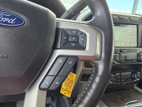 Used 2019 Ford F350 Lariat w/ Chrome Package image 28