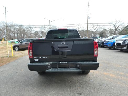 Used 2019 Nissan Frontier S image 6