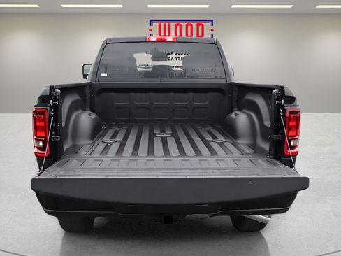 New 2026 RAM 2500 Big Horn AWD/4WD image 9
