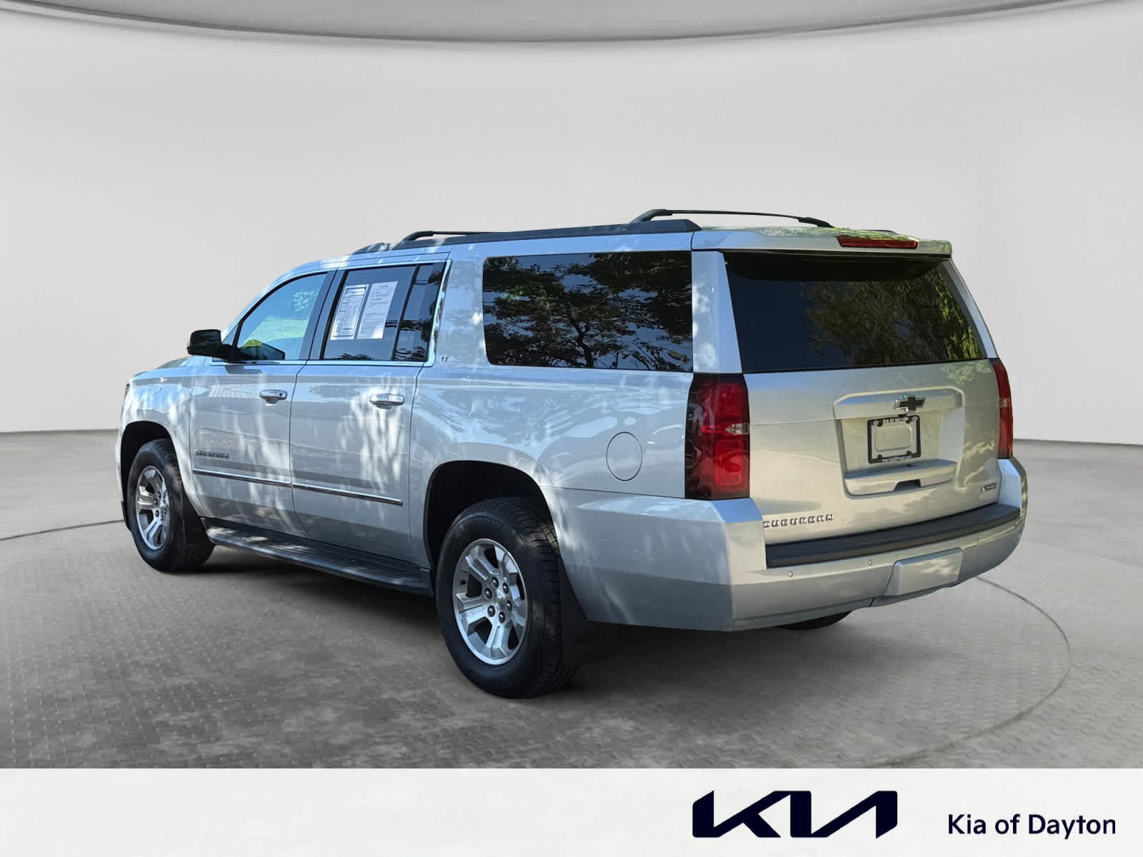 Used 2017 Chevrolet Suburban LT AWD/4WD image 7