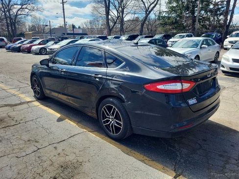 Used 2014 Ford Fusion SE image 2