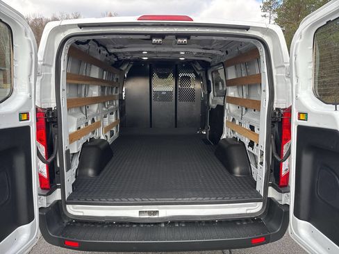 Used 2024 Ford Transit 250 Low Roof w/ Exterior Upgrade Package image 10