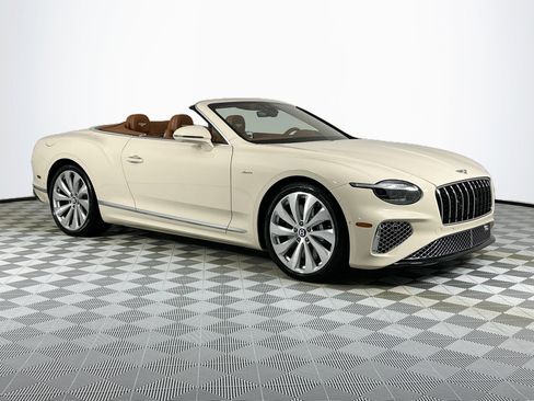 New 2026 Bentley Continental GTC image 3