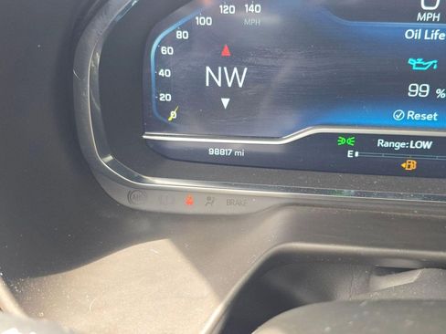 Used 2022 Chevrolet Tahoe Z71 w/ Luxury Package image 18