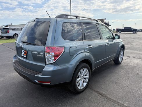 Used 2012 Subaru Forester 2.5X Premium w/ All-Weather Pkg AWD/4WD image 3