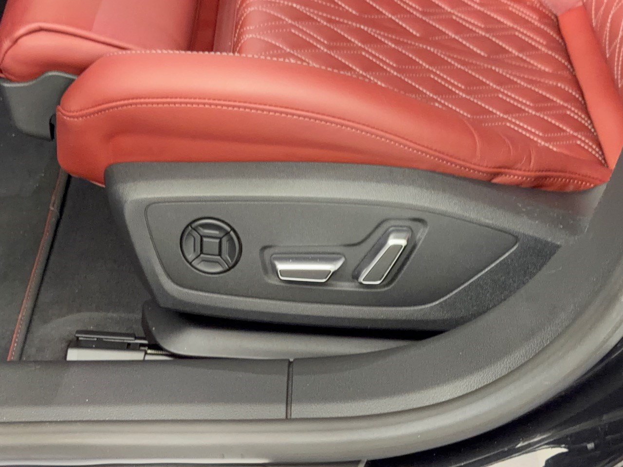 Used 2024 Audi S7 Prestige AWD/4WD image 16