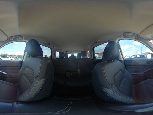 Used 2025 Nissan Pathfinder SV FWD image 45