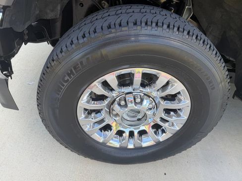 Used 2020 Ford F250 XLT w/ XLT Premium Package AWD/4WD image 14