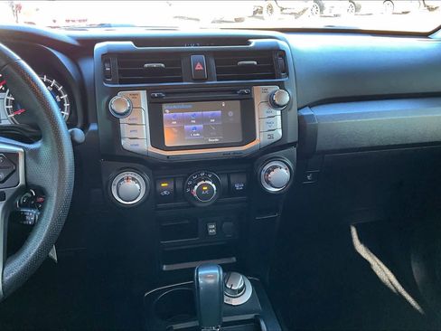 Used 2018 Toyota 4Runner TRD Off-Road Premium image 6
