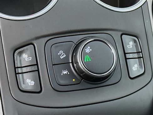 Used 2022 GMC Terrain SLT w/ Infotainment Package II FWD image 21