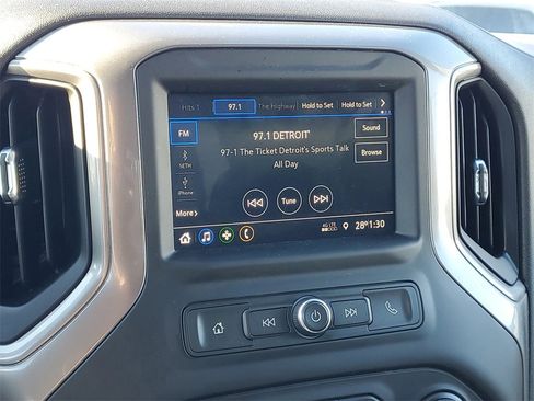 Used 2022 Chevrolet Silverado 1500 Custom Trail Boss w/ Safety Confidence Package image 23