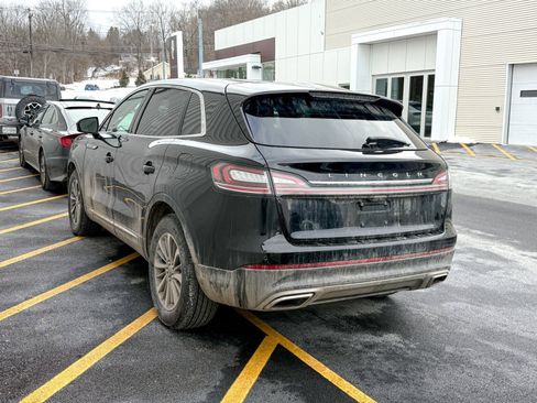 Used 2023 Lincoln Nautilus AWD w/ Premium Package image 6