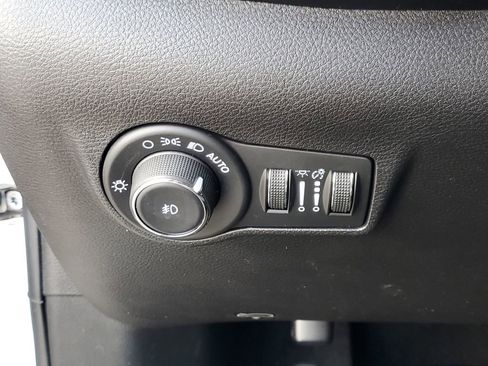 Used 2024 Jeep Compass Trailhawk w/ Trailhawk Elite Group AWD/4WD image 26