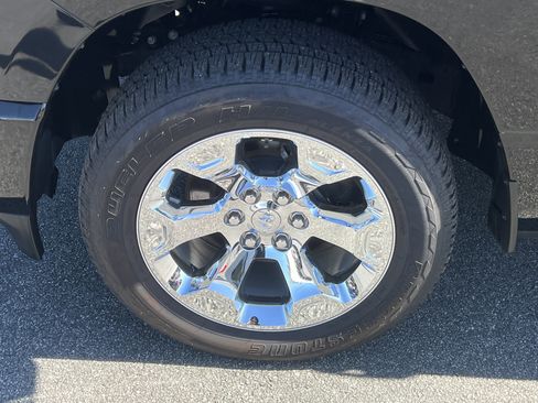 Used 2022 RAM 1500 Big Horn AWD/4WD image 14