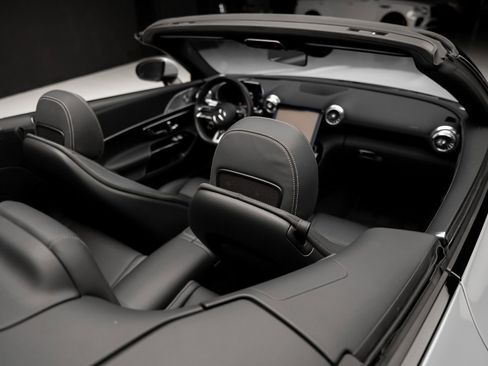 Used 2023 Mercedes-Benz SL 55 AMG 4MATIC image 74