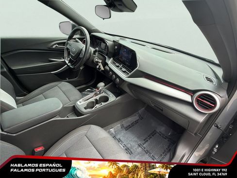 Used 2024 Chevrolet Trax RS w/ Driver Confidence Package FWD image 31