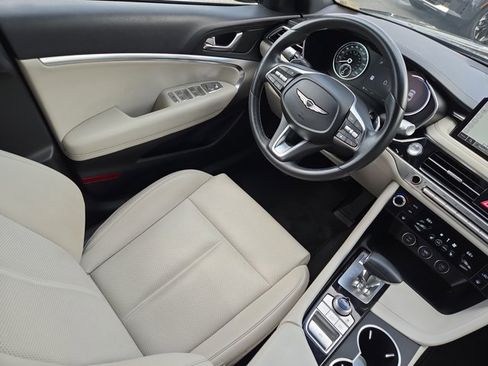Used 2025 Genesis G70 2.5T RWD image 19