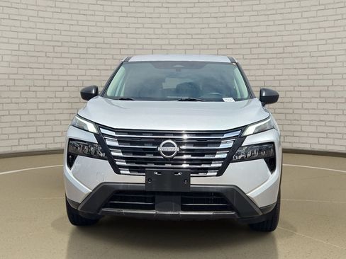 Certified 2024 Nissan Rogue S AWD/4WD image 2